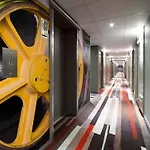 Ibis Centre 3*