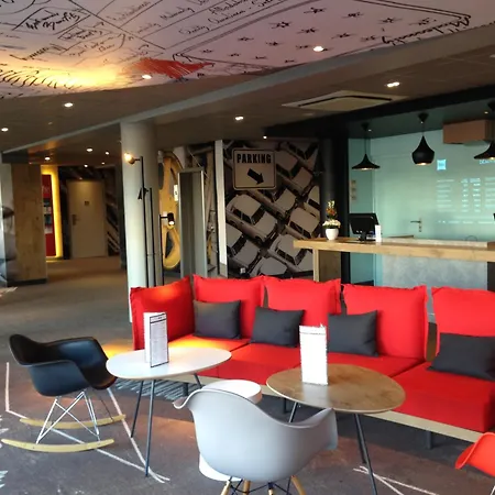 Ibis Centre