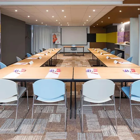 Hotel Ibis Centre 3*