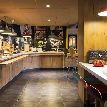 Hotel Ibis Centre 3*