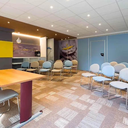 Ibis Centre 3*