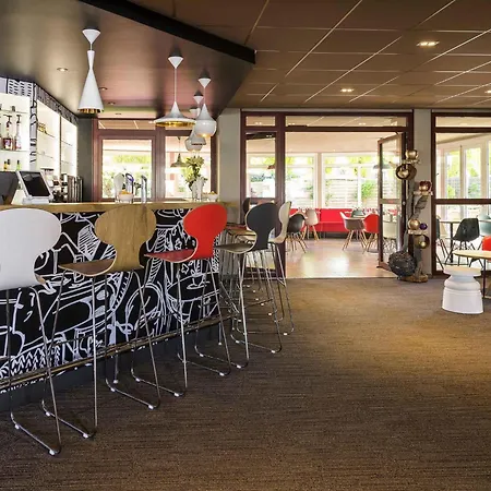 Ibis Centre 3*