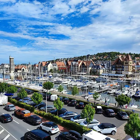 Ibis Centre 3* Deauville