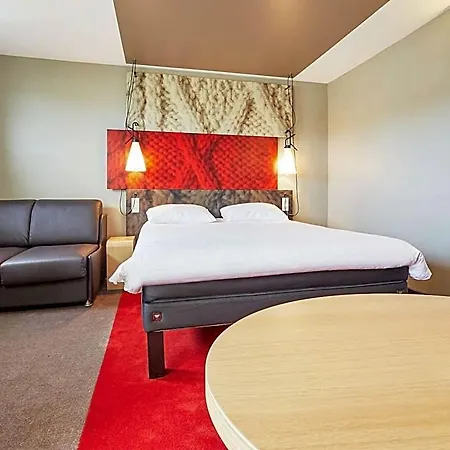 Ibis Centre 3*