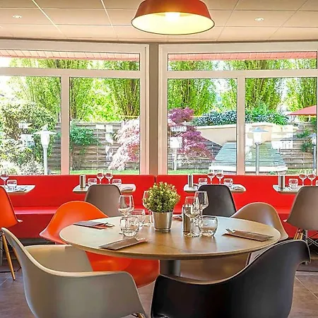 Ibis Centre 3*
