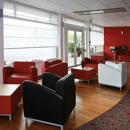 Ibis Centre 3*