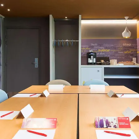 Ibis Centre Hotel 3*
