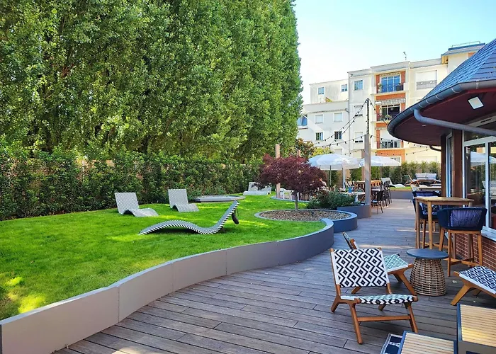 מלון Ibis Centre 3*