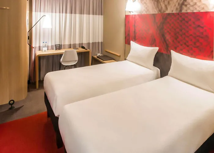 מלון Ibis Centre דוביל